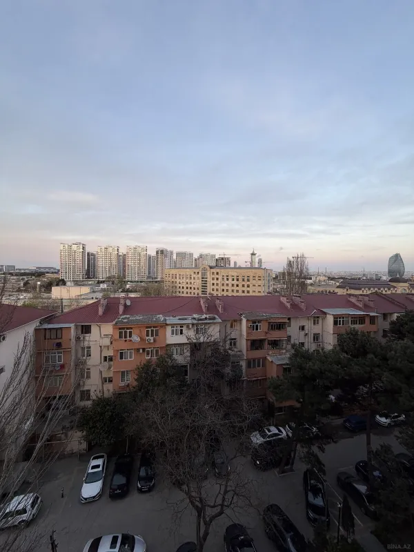 Satılır 2 otaqlı mənzil 88 m²