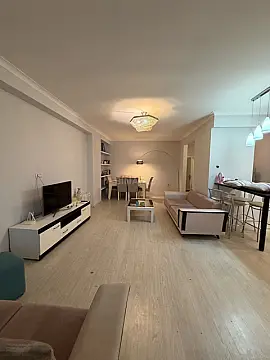 Satılır 2 otaqlı mənzil 88 m²