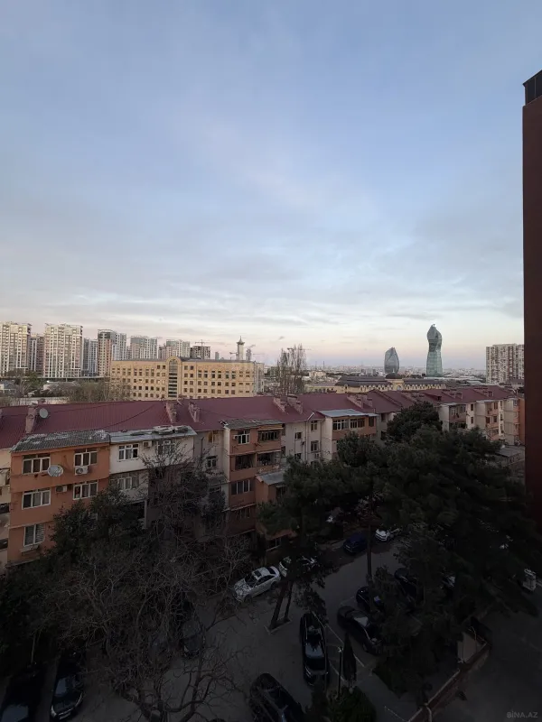 Satılır 2 otaqlı mənzil 88 m²