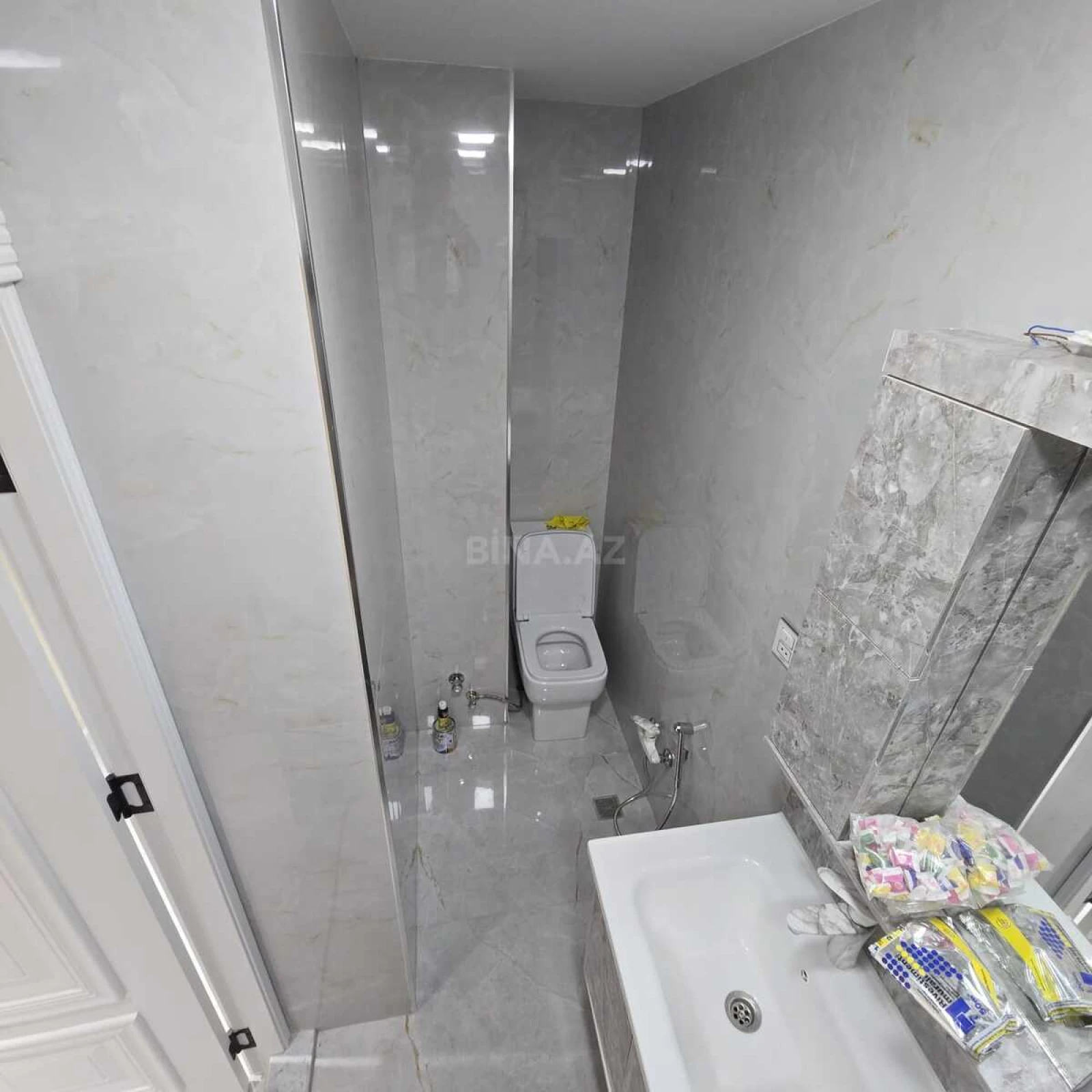 Satılır 2 otaqlı mənzil 33 m²