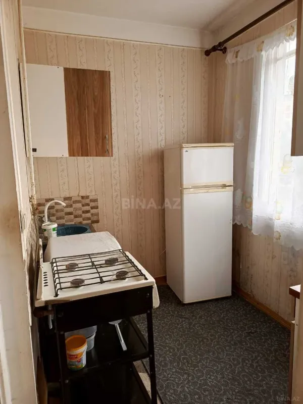 Kirayə verilir 1 otaqlı həyət evi 30 m²
