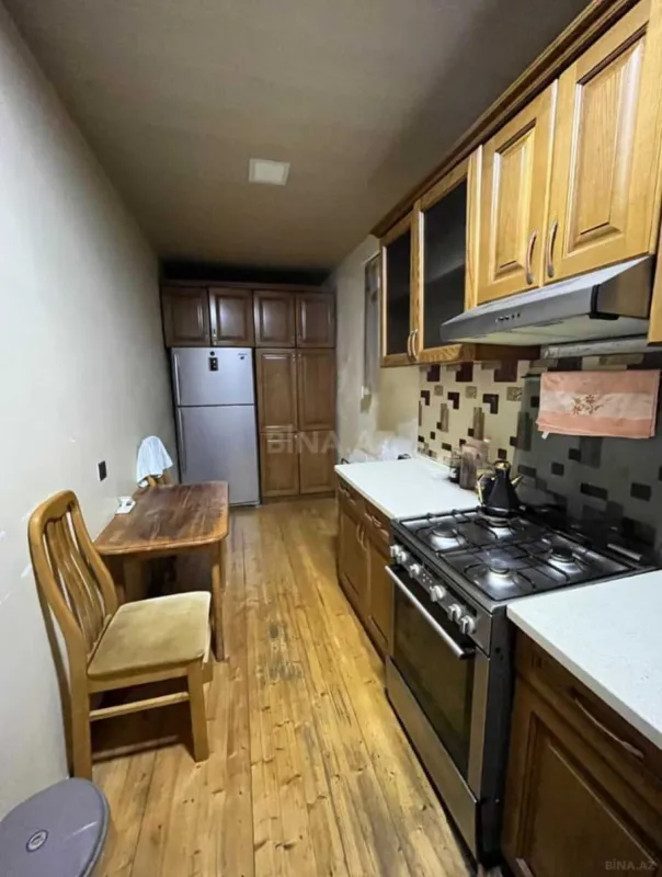 Satılır 7 otaqlı həyət evi 500 m²