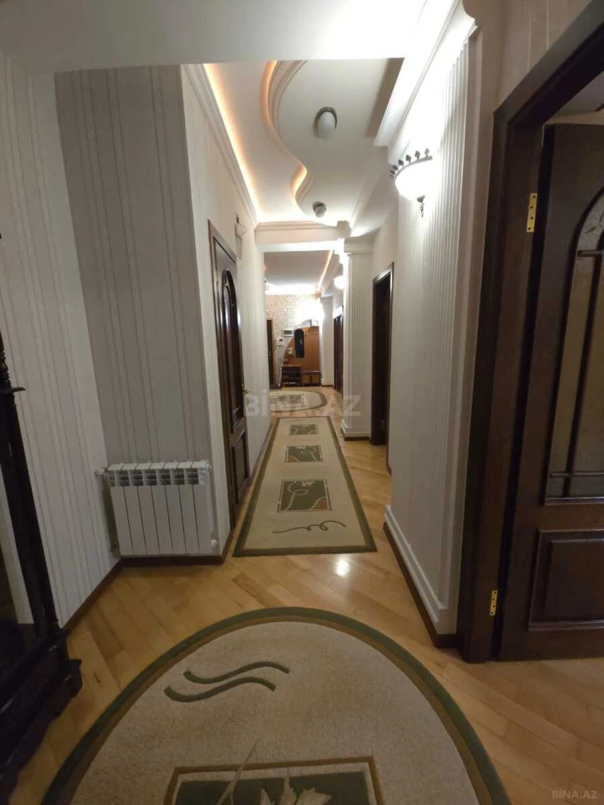 Satılır 4 otaqlı mənzil 152 m²