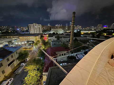 Satılır 4 otaqlı mənzil 152 m²