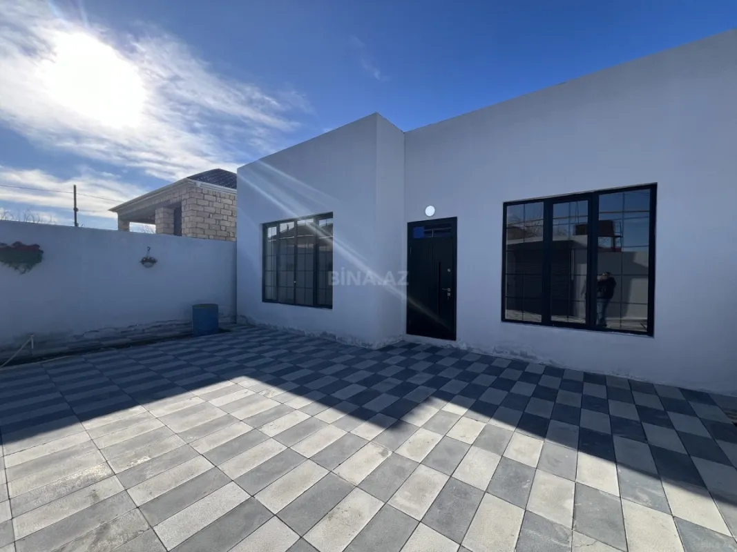 Satılır 3 otaqlı həyət evi 100 m²