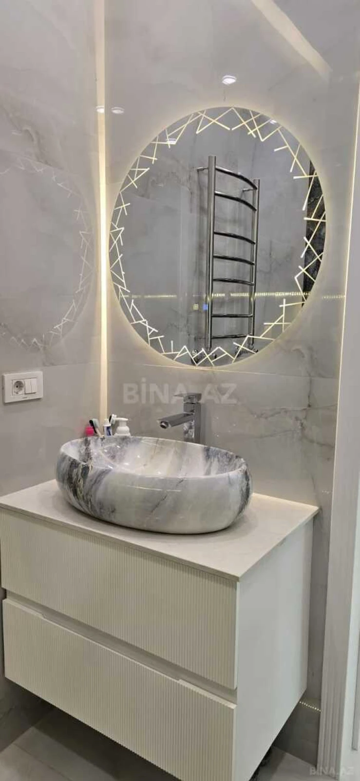 Satılır 1 otaqlı mənzil 50 m²