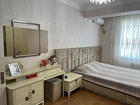 Kirayə verilir 3 otaqlı mənzil 130 m²