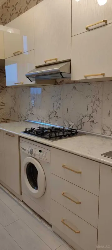 Kirayə verilir 2 otaqlı mənzil 64 m²