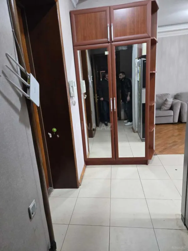 Kirayə verilir 2 otaqlı mənzil 52 m²