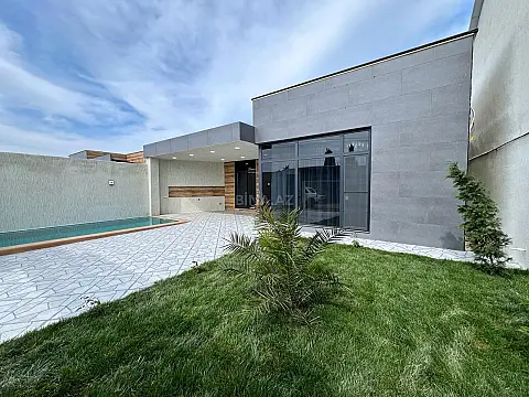 Satılır 4 otaqlı həyət evi 140 m²