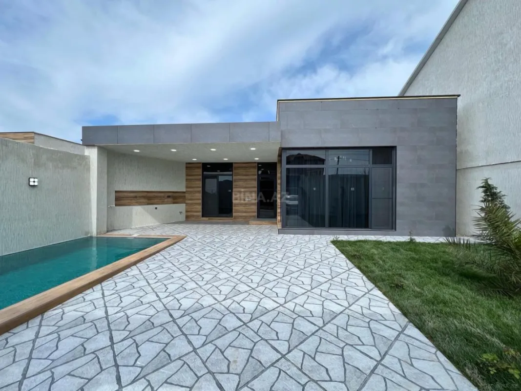 Satılır 4 otaqlı həyət evi 140 m²