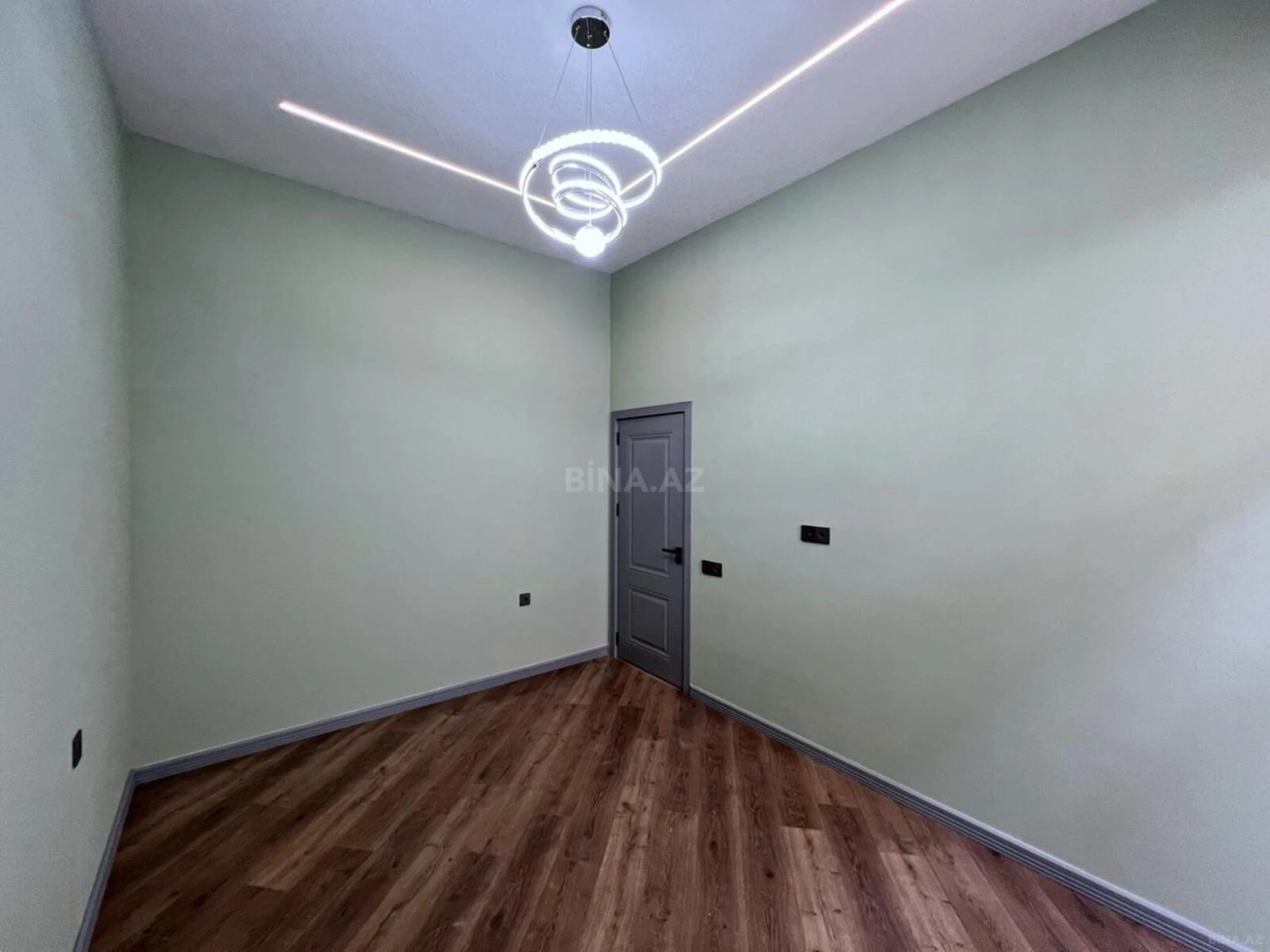 Satılır 4 otaqlı həyət evi 140 m²