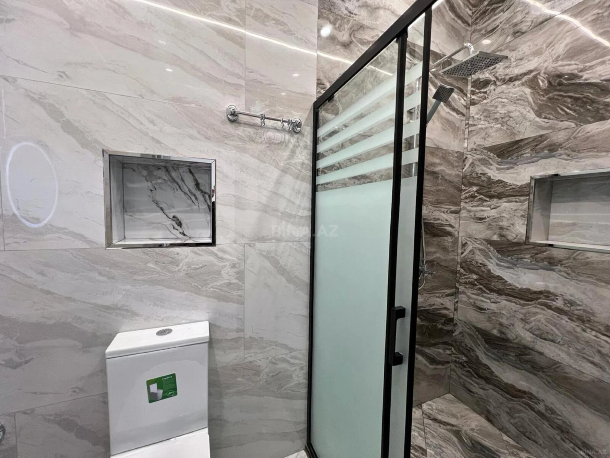 Satılır 4 otaqlı həyət evi 140 m²