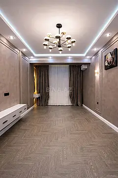 Satılır 3 otaqlı mənzil 137 m²