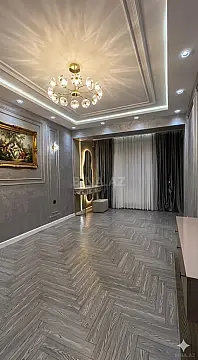 Satılır 3 otaqlı mənzil 137 m²