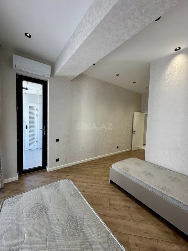 Satılır 3 otaqlı mənzil 108.2 m²