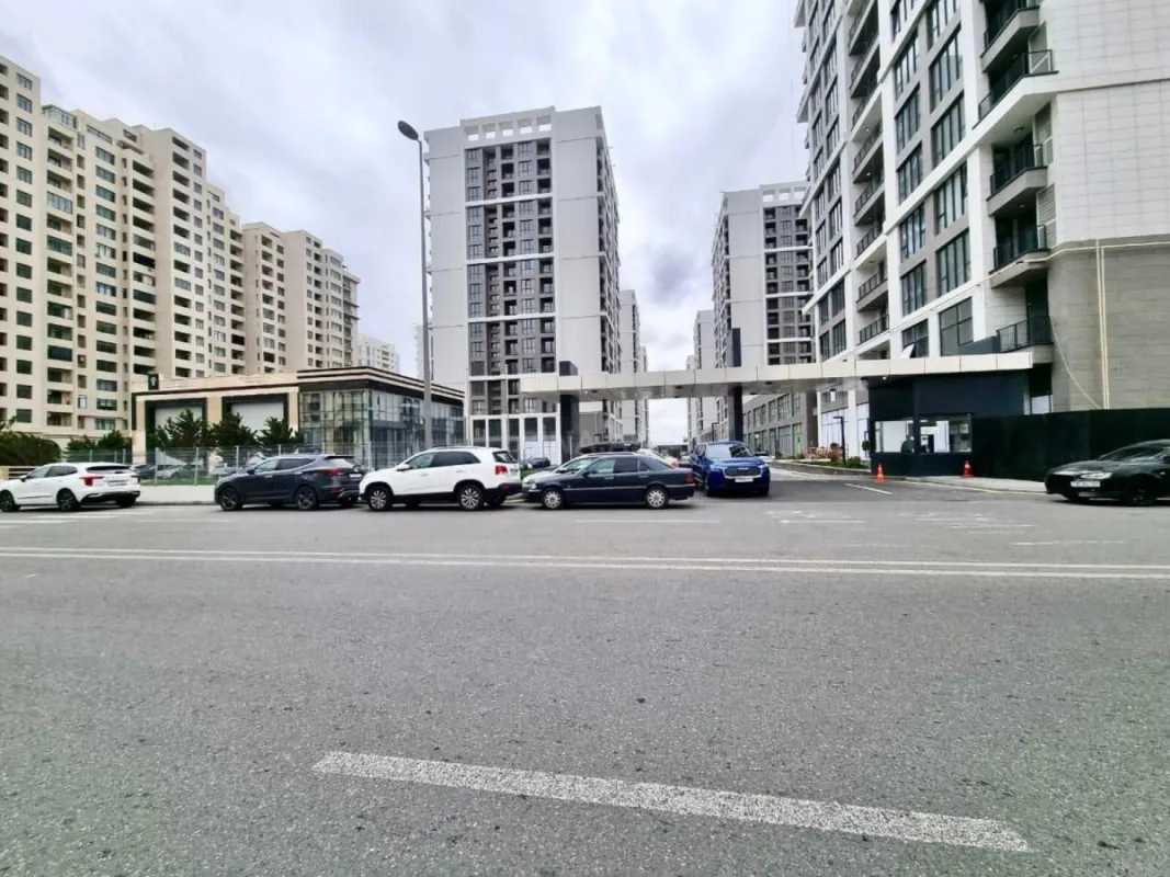 Satılır 3 otaqlı mənzil 108.2 m²