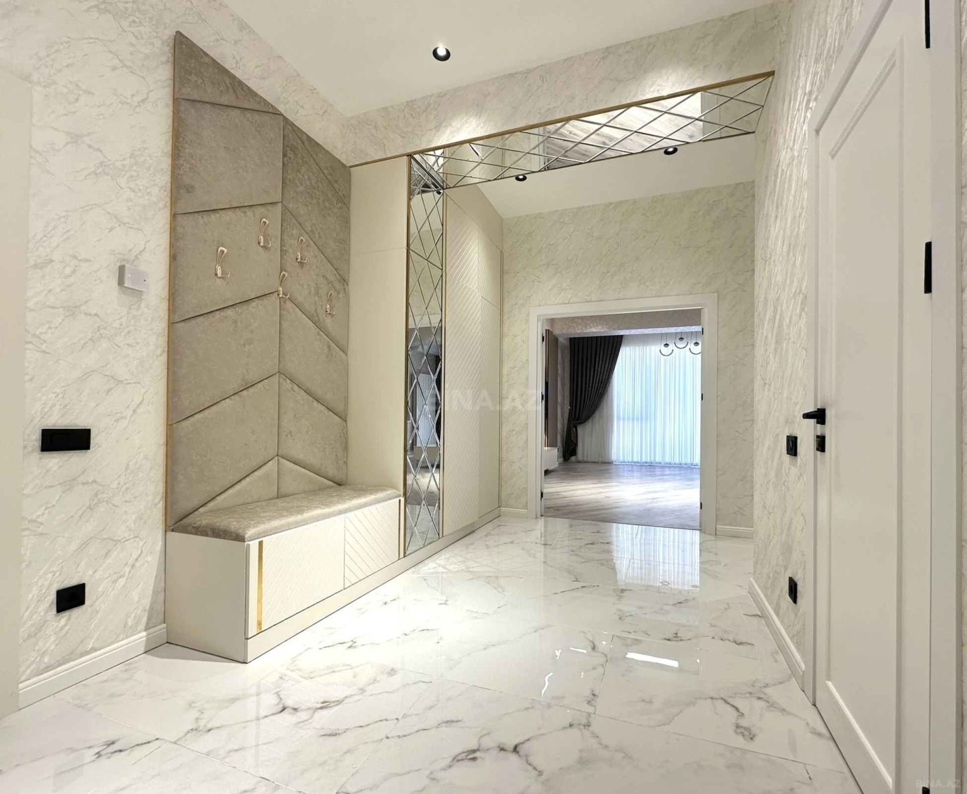 Satılır 3 otaqlı mənzil 108.2 m²