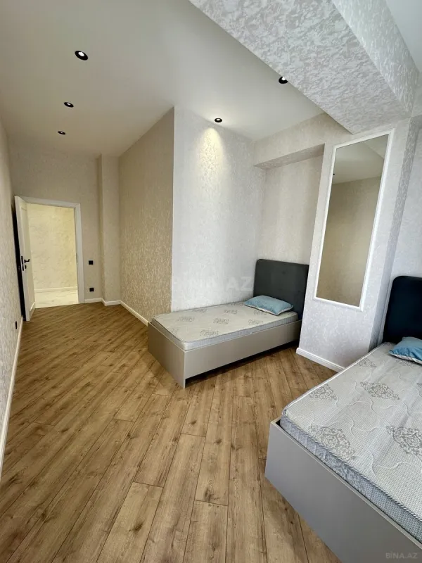 Satılır 3 otaqlı mənzil 108.2 m²