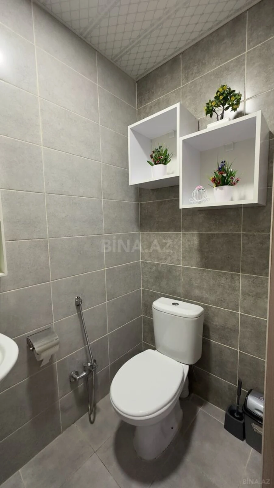 Satılır 3 otaqlı mənzil 126 m²