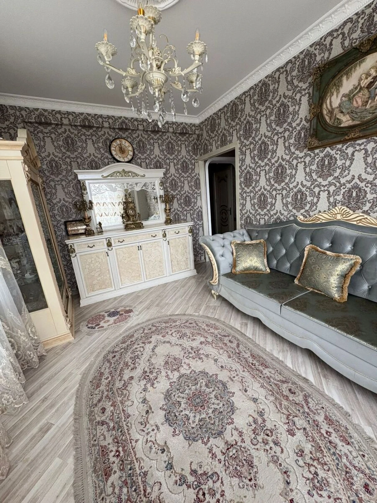 Satılır 2 otaqlı mənzil 250 m²