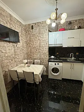 Satılır 2 otaqlı mənzil 250 m²