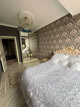 Satılır 2 otaqlı mənzil 250 m²