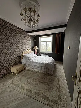 Satılır 2 otaqlı mənzil 250 m²