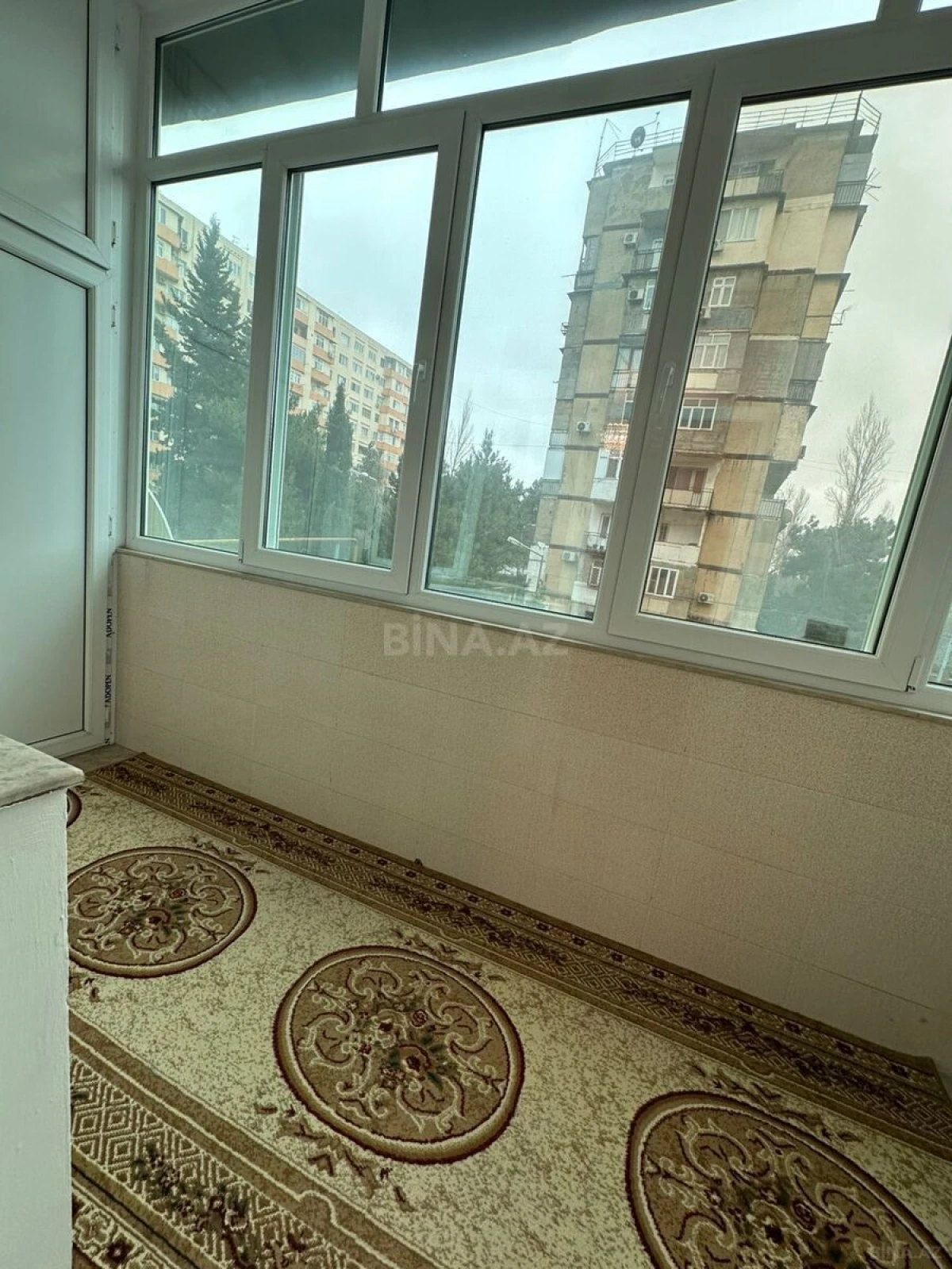 Satılır 3 otaqlı mənzil 105 m²
