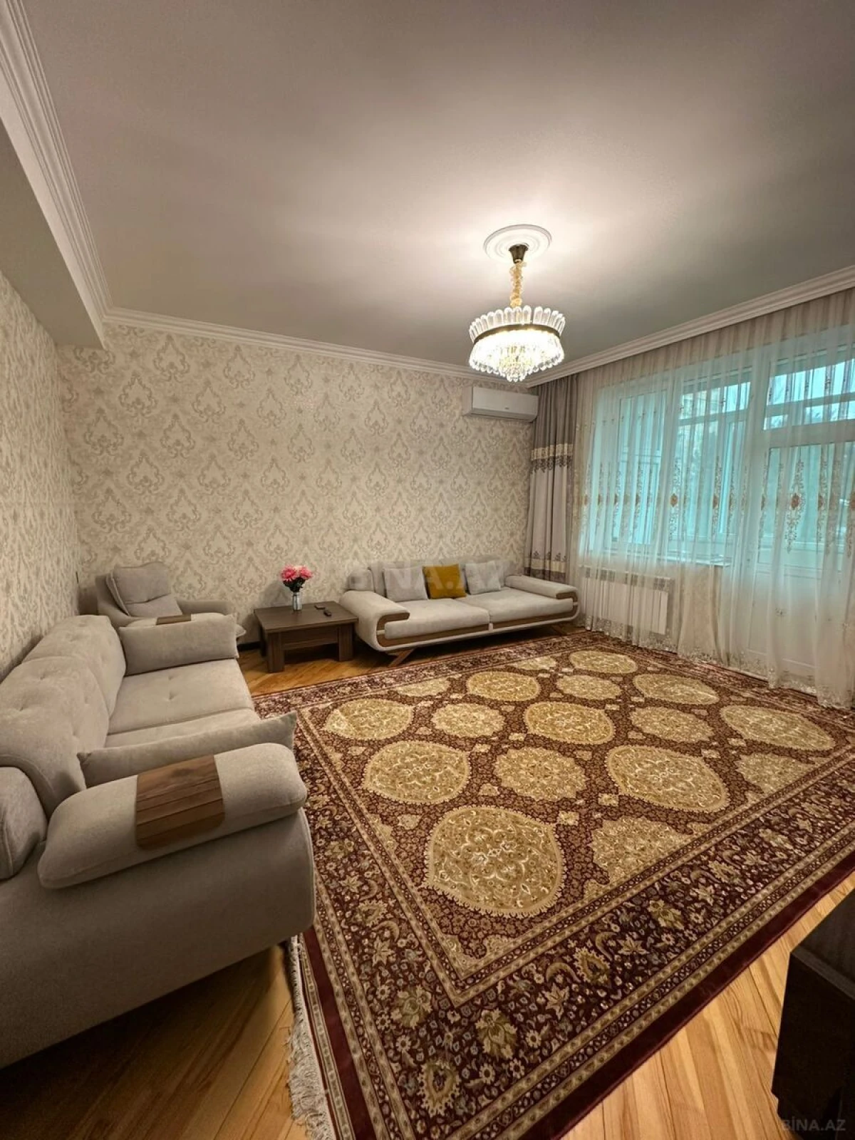 Satılır 3 otaqlı mənzil 105 m²