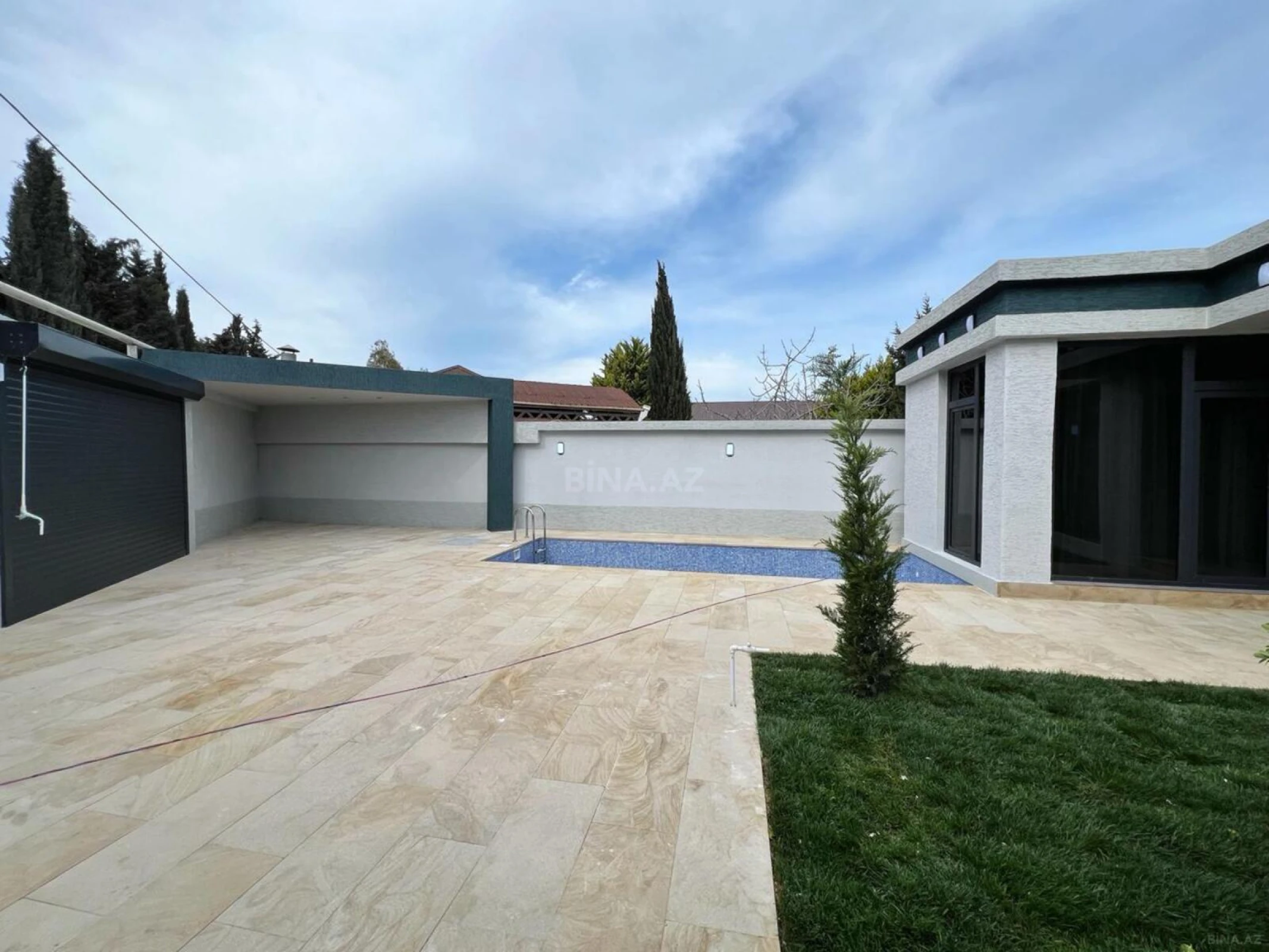 Satılır 4 otaqlı həyət evi 140 m²