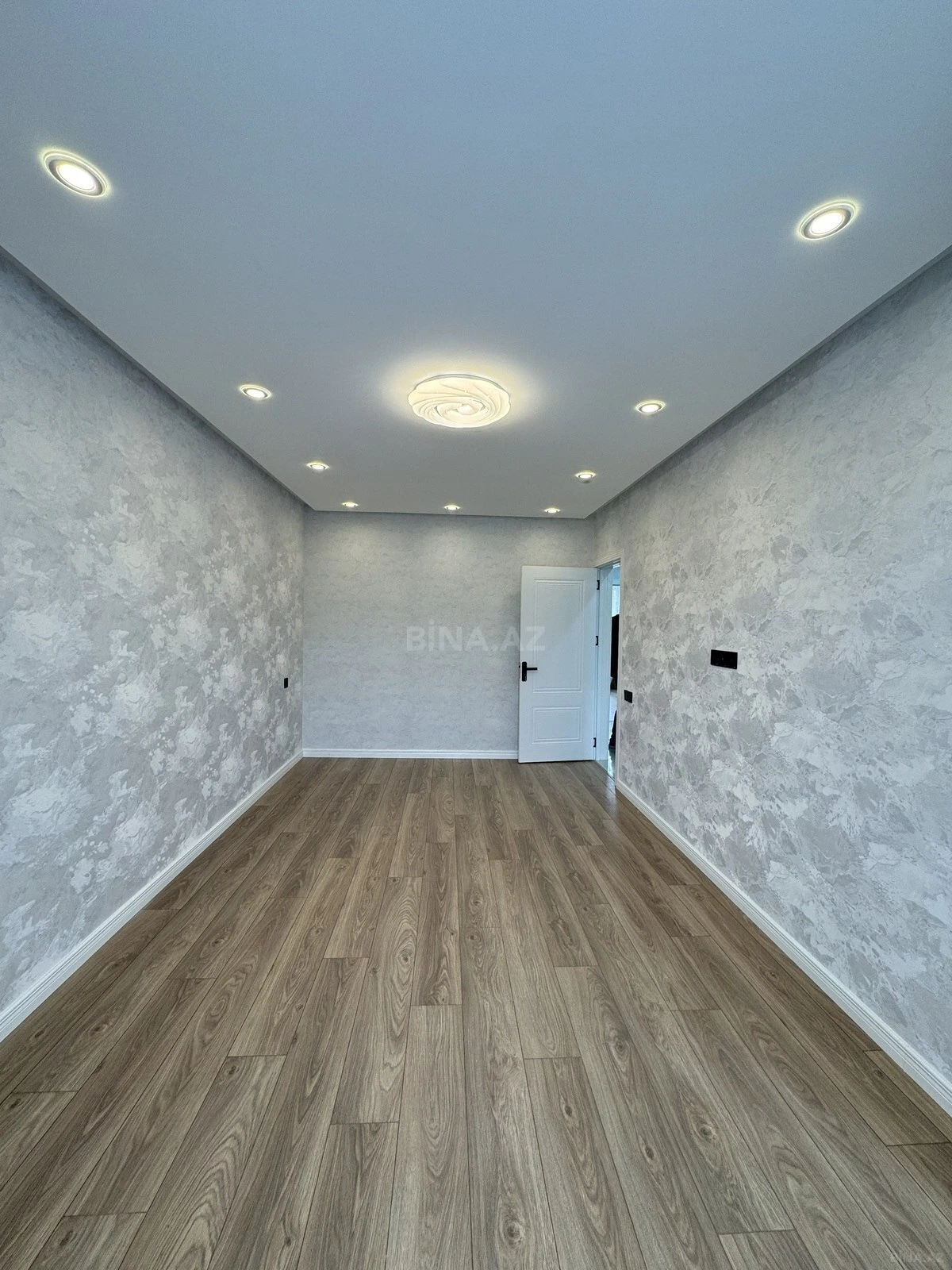 Satılır 3 otaqlı mənzil 65 m²