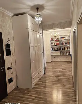 Satılır 2 otaqlı mənzil 76 m²