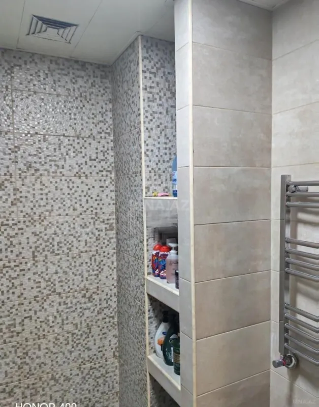 Satılır 2 otaqlı mənzil 76 m²