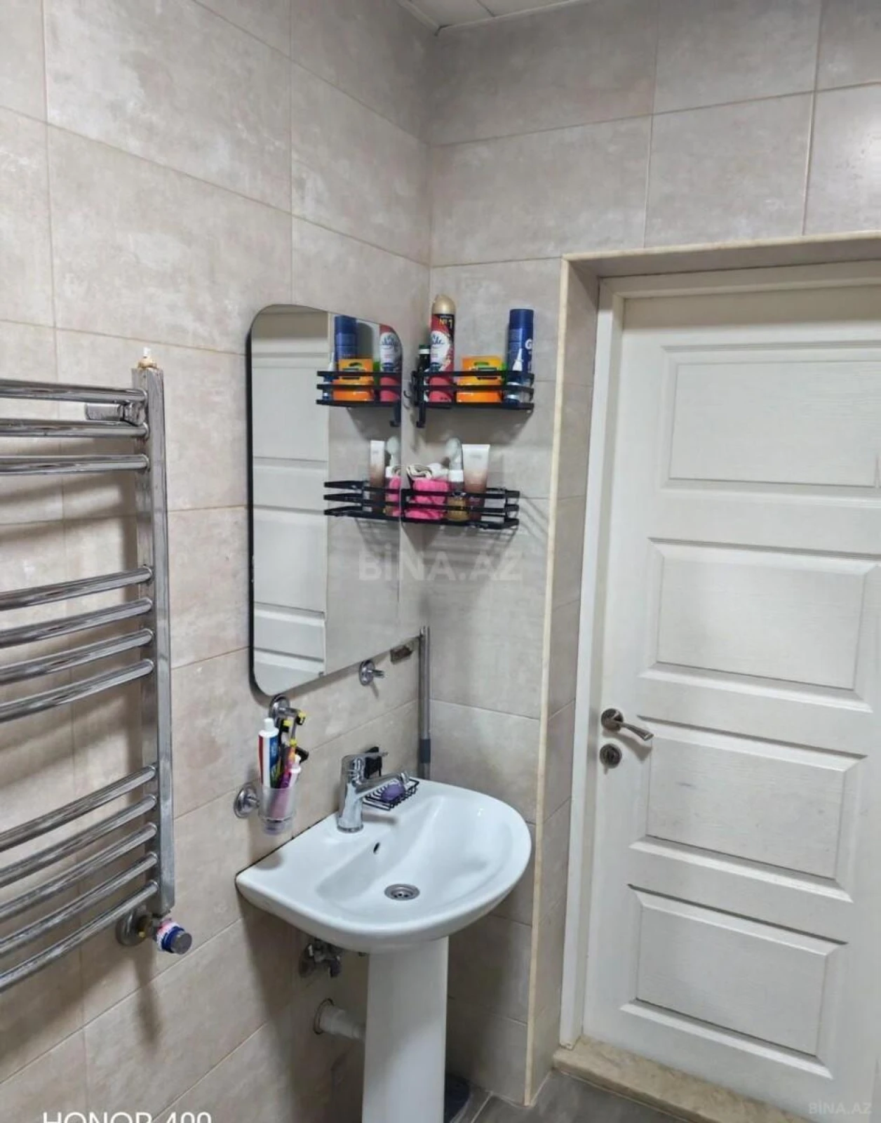 Satılır 2 otaqlı mənzil 76 m²