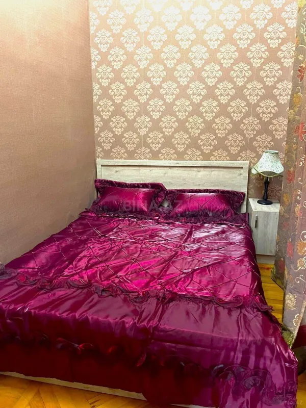 Kirayə verilir 2 otaqlı mənzil 45 m²