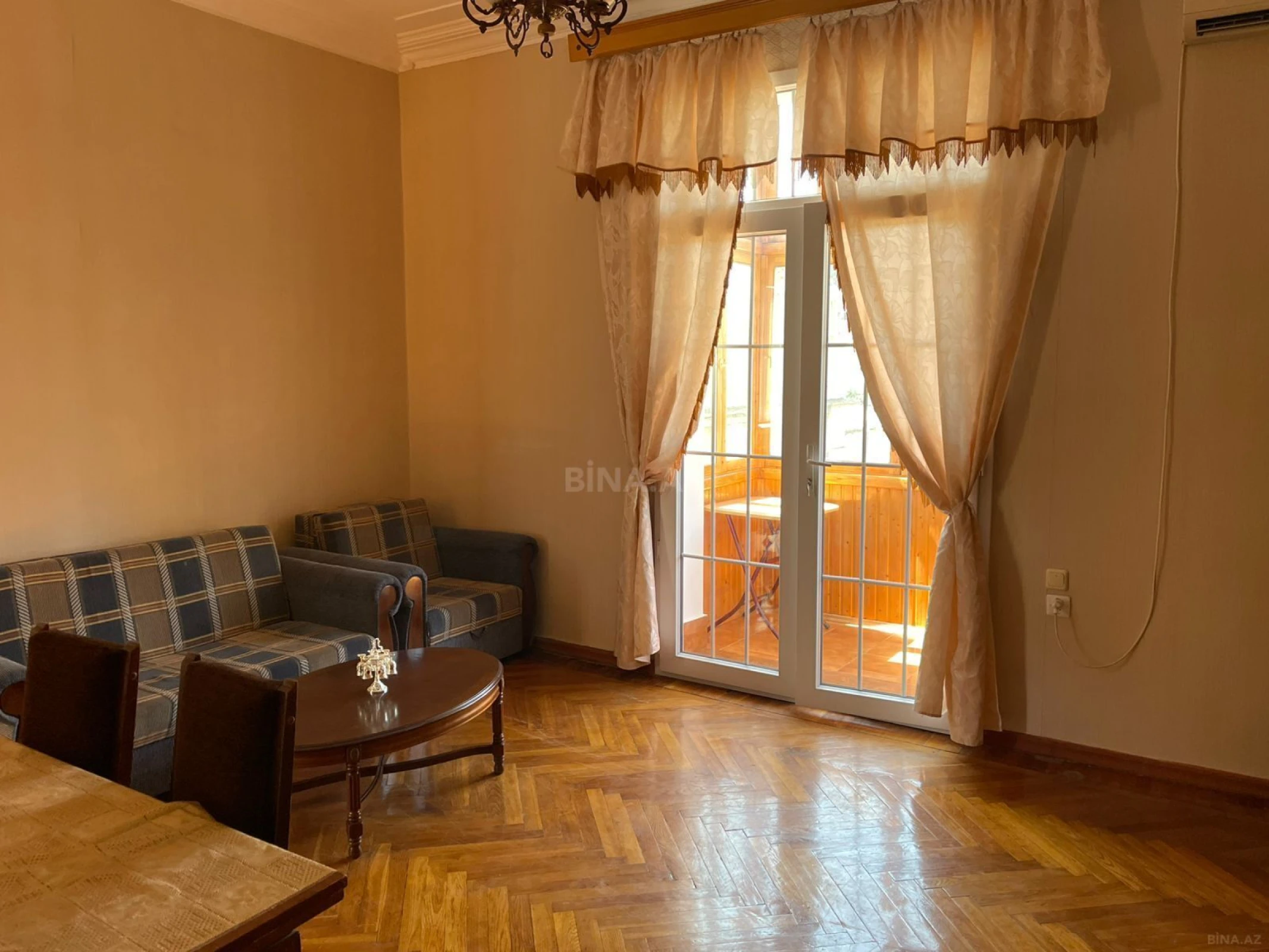 Kirayə verilir 2 otaqlı mənzil 45 m²