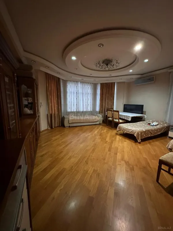Satılır 2 otaqlı mənzil 100 m²