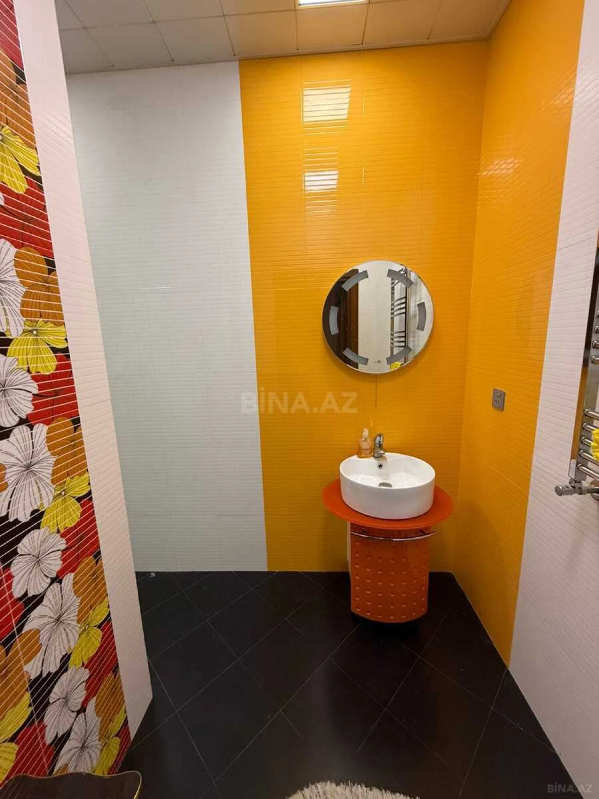 Kirayə verilir 4 otaqlı mənzil 210 m²