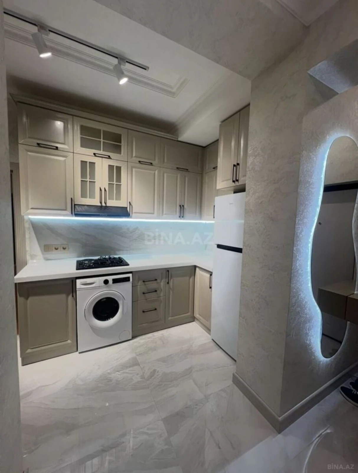 Satılır 3 otaqlı mənzil 76 m²