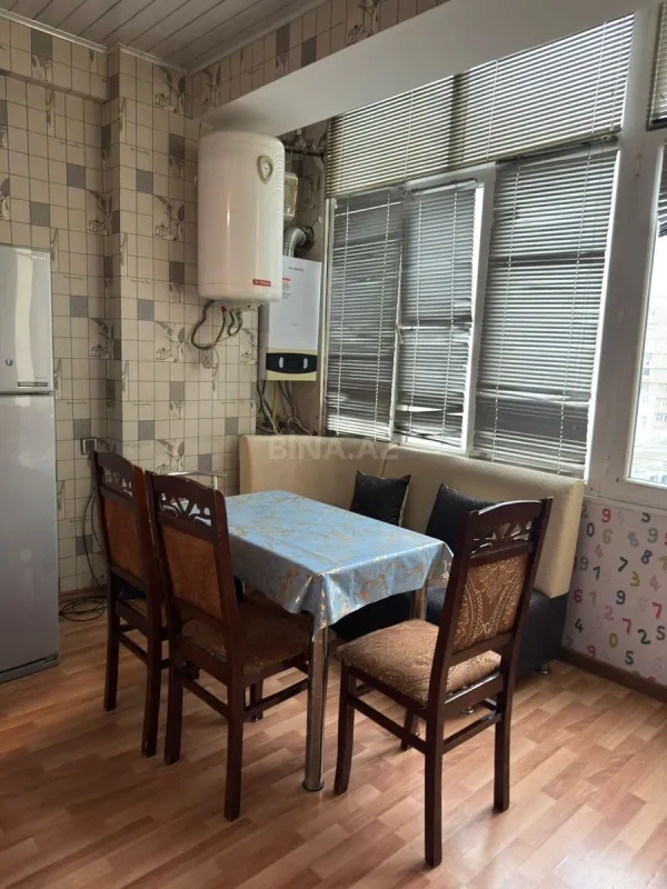 Kirayə verilir 2 otaqlı mənzil 60 m²
