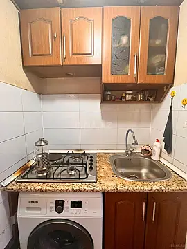 Kirayə verilir 2 otaqlı mənzil 50 m²