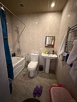 Kirayə verilir 2 otaqlı mənzil 62 m²