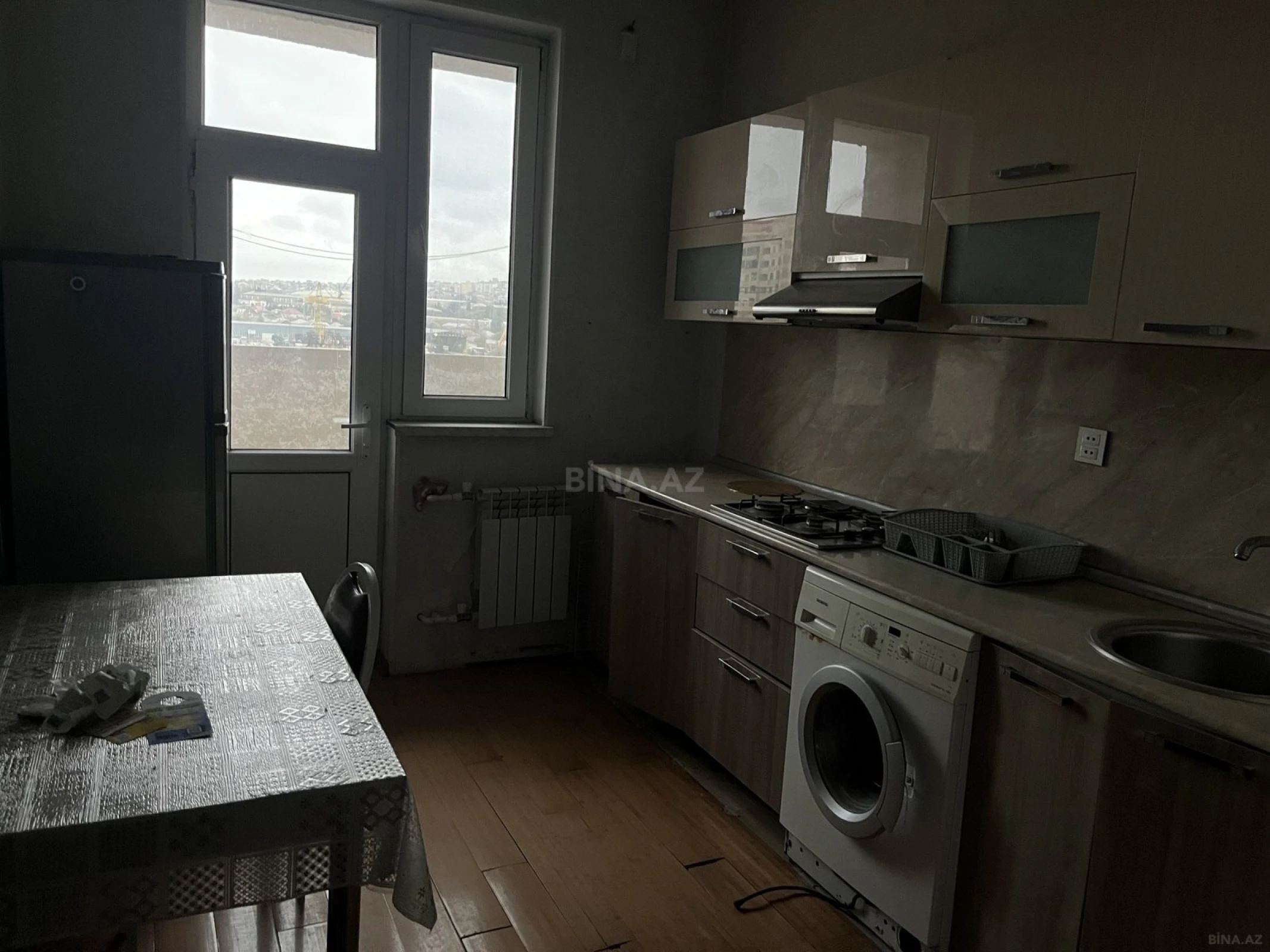 Kirayə verilir 2 otaqlı mənzil 60 m²