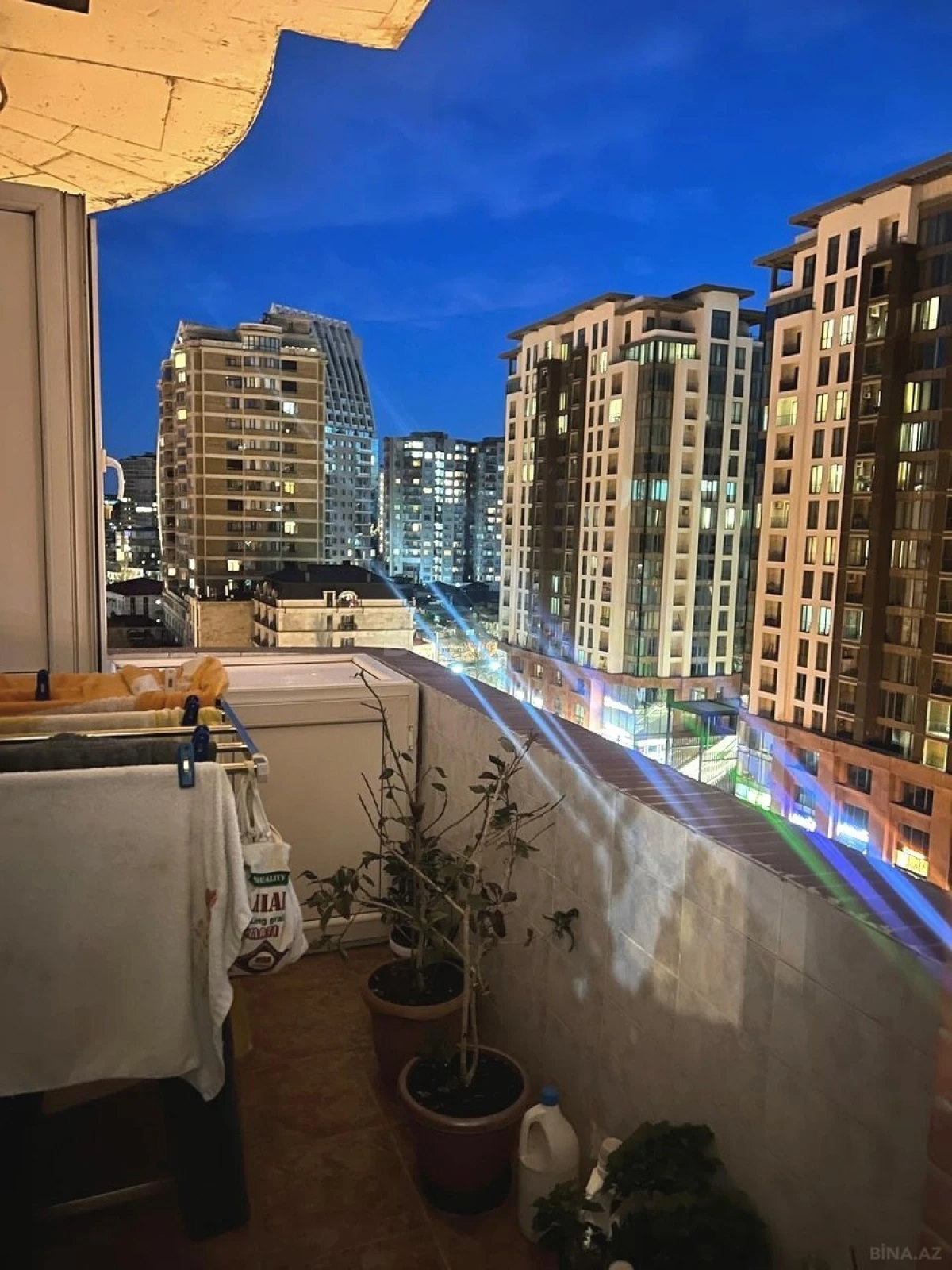 Satılır 3 otaqlı mənzil 102 m²