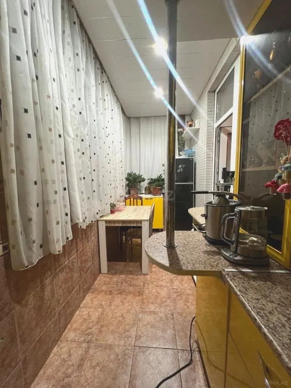 Satılır 3 otaqlı mənzil 102 m²
