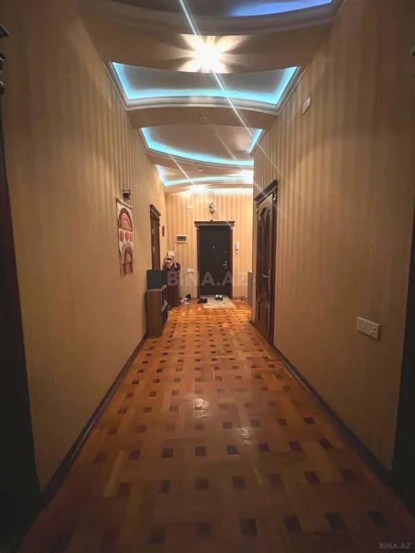 Satılır 3 otaqlı mənzil 102 m²