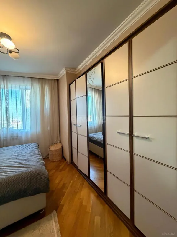 Satılır 3 otaqlı mənzil 82 m²