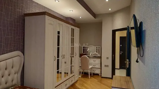 Kirayə verilir 2 otaqlı mənzil 70 m²