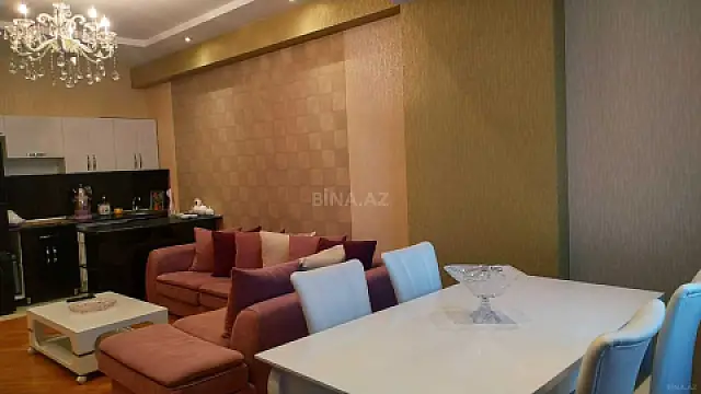 Kirayə verilir 2 otaqlı mənzil 70 m²